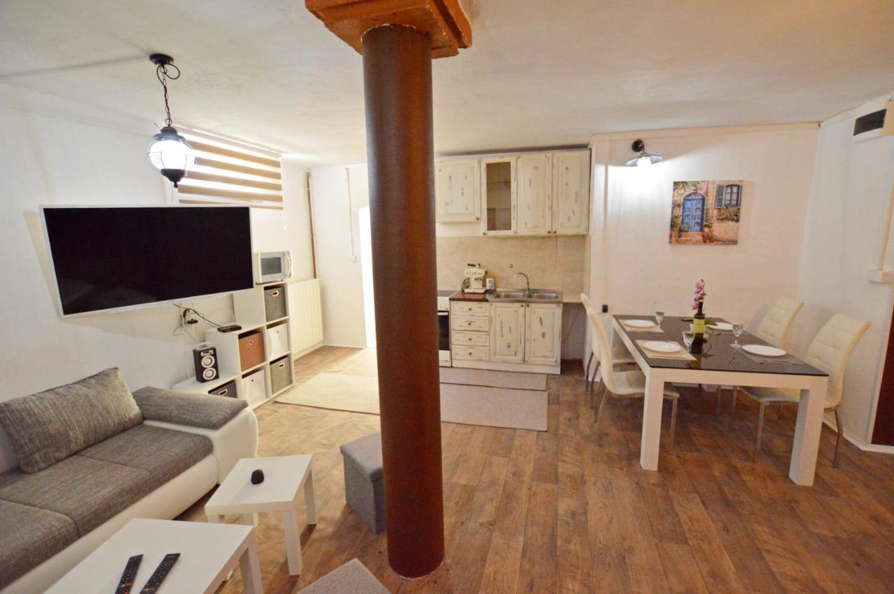 Haus Natura Jurdani エクステリア 写真